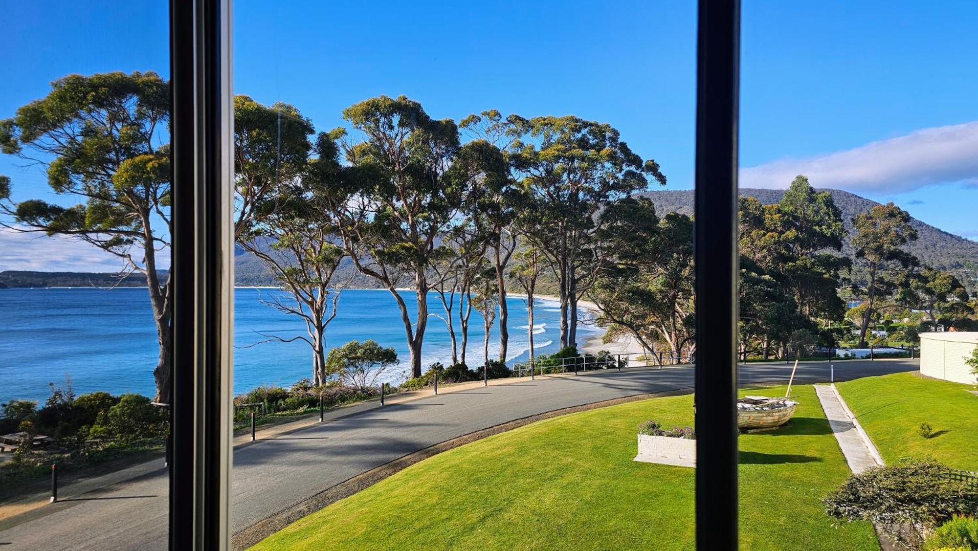 Lufra Beachside Hotel Eaglehawk Neck Eksteriør bilde